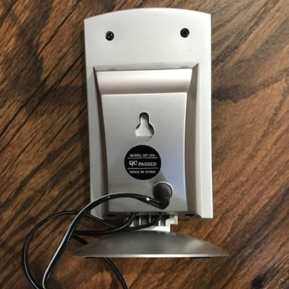 eMACHINES SP-30A PORTABLE DESKTOP/LAPTOP SPEAKERS - Picture 4 of 7